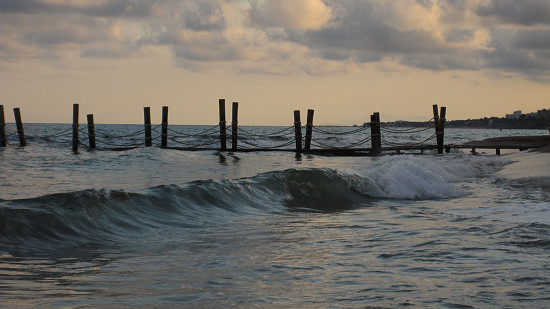 Kh&aacute;m ph&aacute; b&atilde;i biển V&agrave;ng ở T&acirc;y Ban Nha